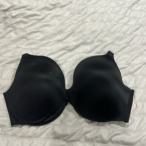 38 DDD black back  bra from Soma side is coming apart otherwise solid bra